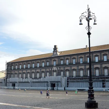 Relais Piazza Del Plebiscito-2